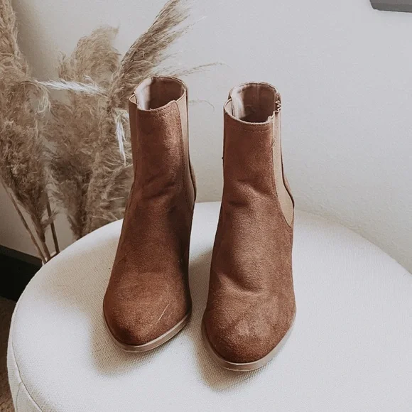 Lulus booties - Picture 2 of 5